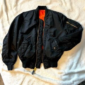 Alpha industries MA – 1 bomber jacket size s unisex